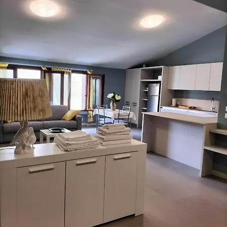 Apartament Attico Open Space - Piscina A 400 Mt