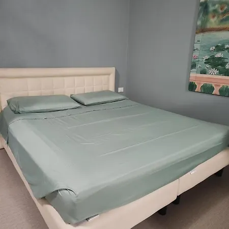 Attico Open Space - Piscina A 400 Mt