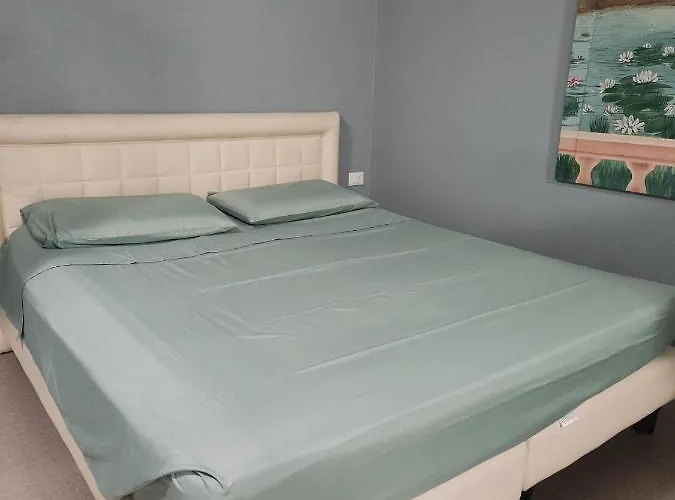 Attico Open Space - Piscina A 400 Mt