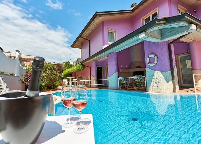 아파트 Attico Open Space - Piscina A 400 Mt